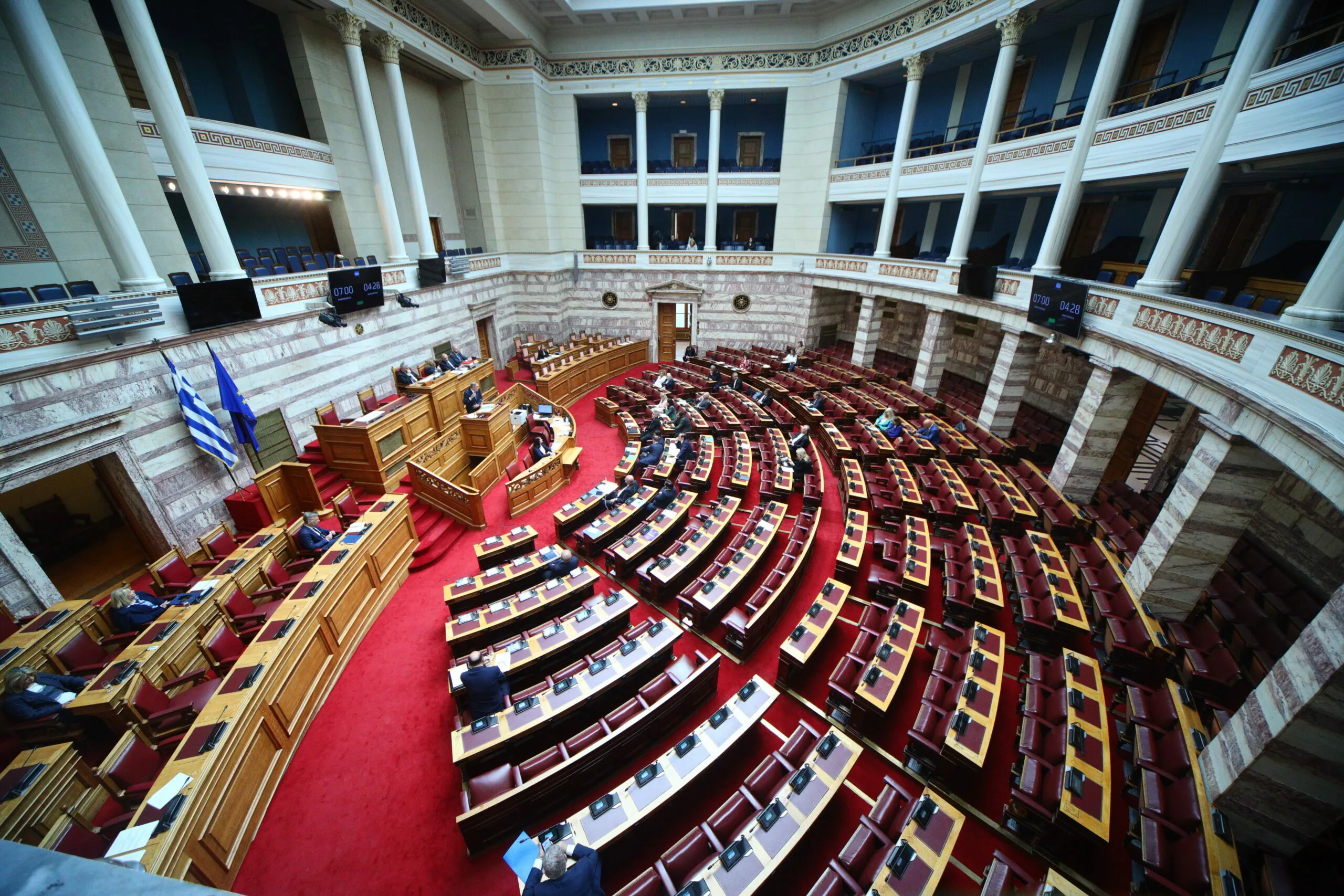 Βουλή:-Υψηλοί-τόνοι-στην-πρώτη-συζήτηση-για-το-νέο-δικαστικό-χάρτη